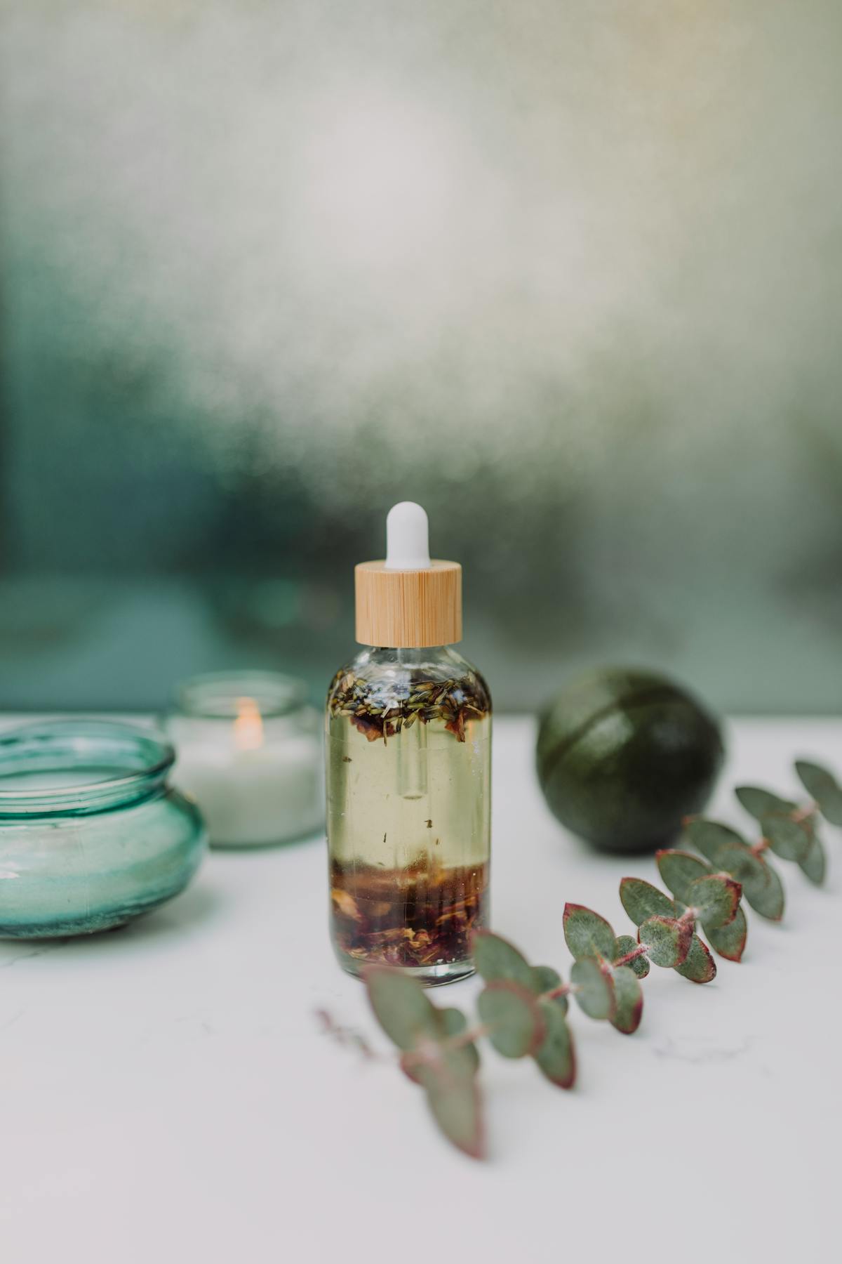 Aromatherapy oil massage with essential oils